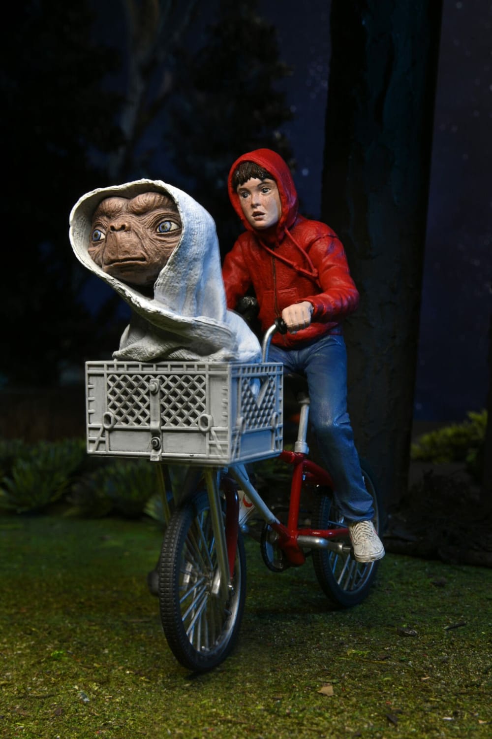 Neca-E.T. 40th Anniversary - Elliot & E.T. on Bicycle Diaroma Heykel-Heykel-4-Milagron.com