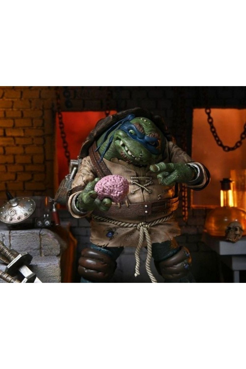 Neca-Universal Monsters x TMNT: Ultimate Leonardo as The Hunchback Aksiyon Figürü-Figürler-7-Milagron.com