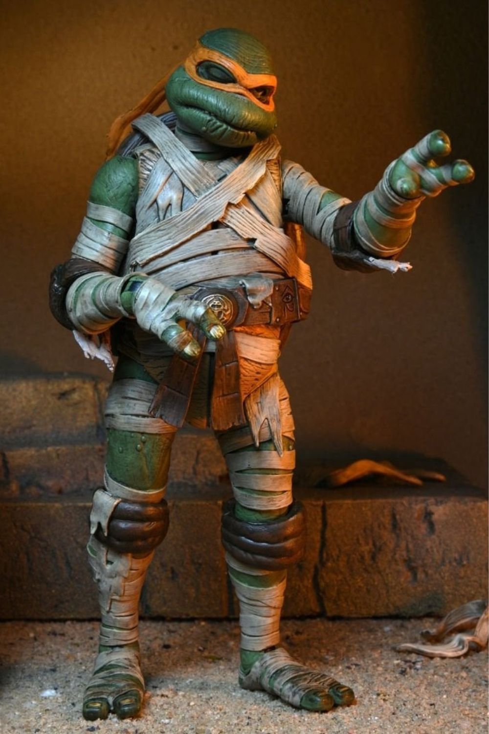 Neca-Universal Monsters x TMNT: Ultimate Michelangelo as The Mummy Aksiyon Figürü-Figürler-6-Milagron.com