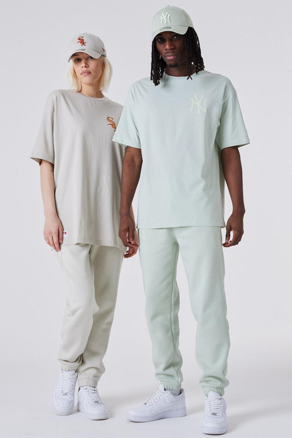 New Era-MLB League Essential Oversized Tee Green-T-Shirts-6-Milagron.com