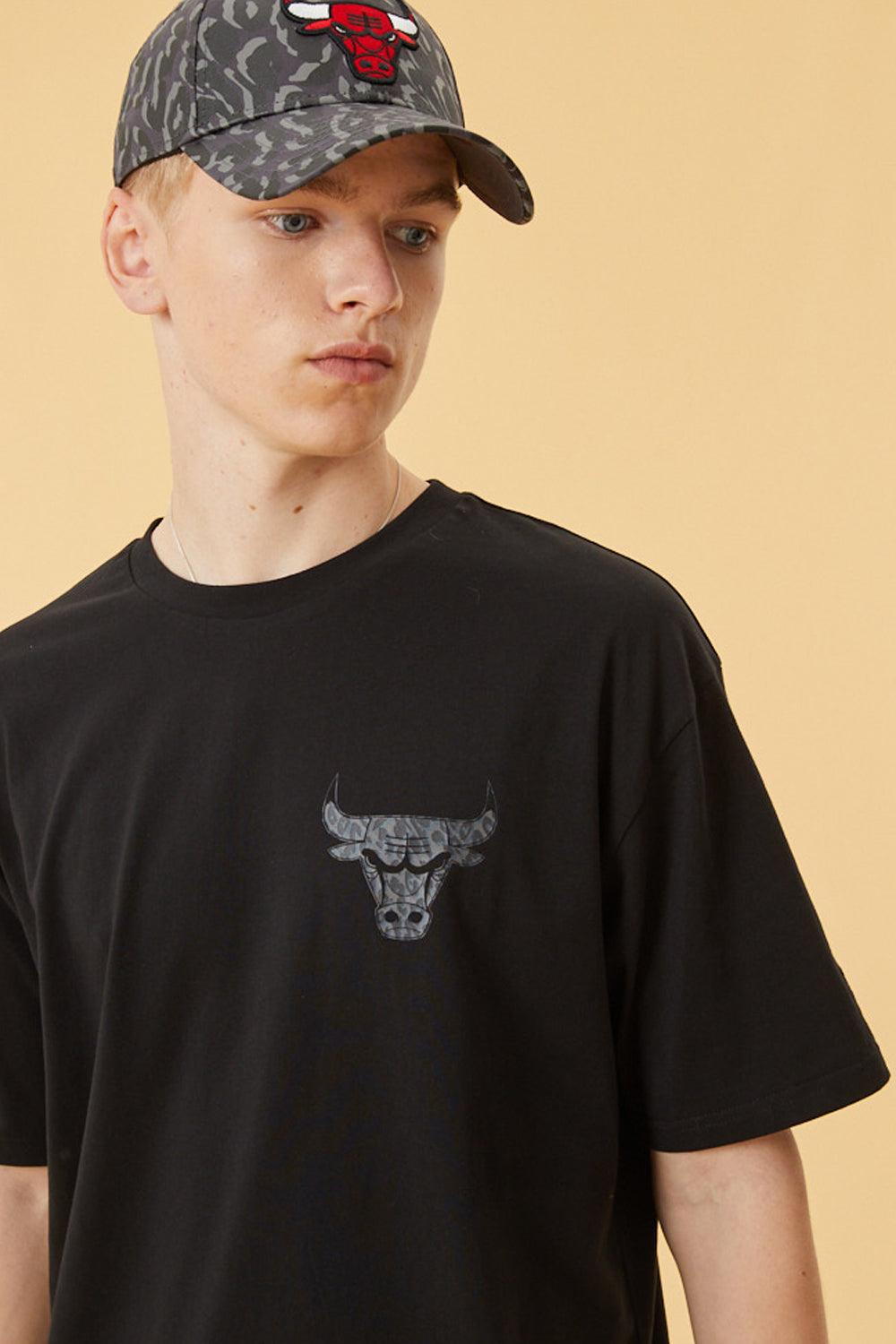 New Era-NBA Seasonal Infill Oversized Tee Chicago Bulls-T-Shirts-4-Milagron.com