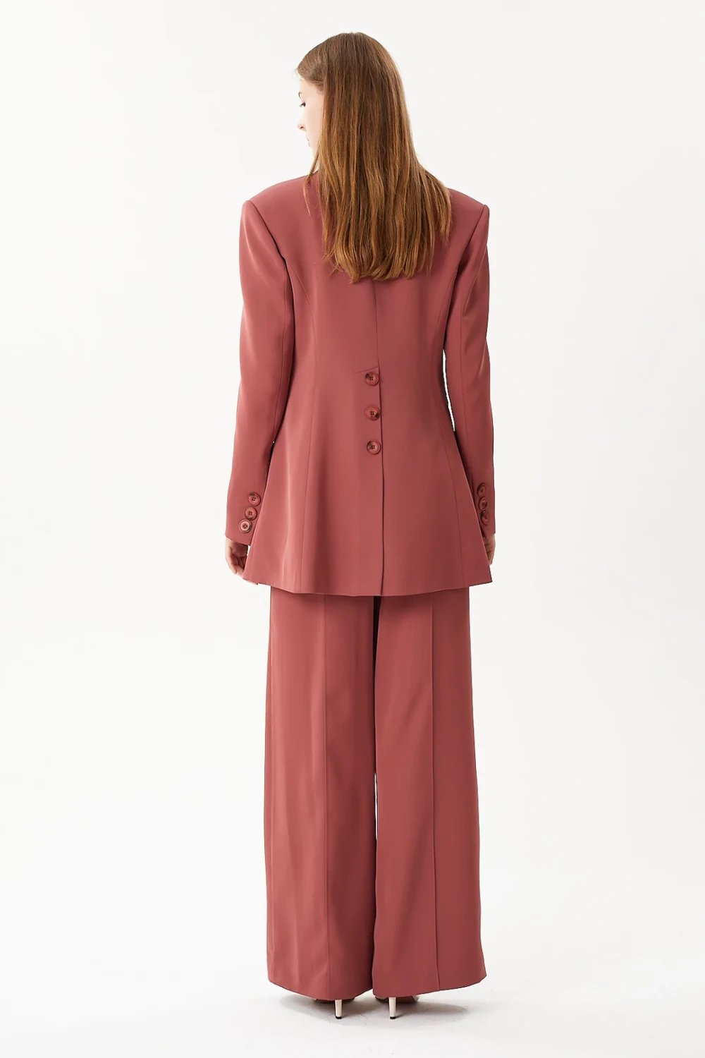 Nilgün Mirza-Bol Dökümlü Sırtı Düğme Detaylı Ceket-Ceket-5-Milagron.com