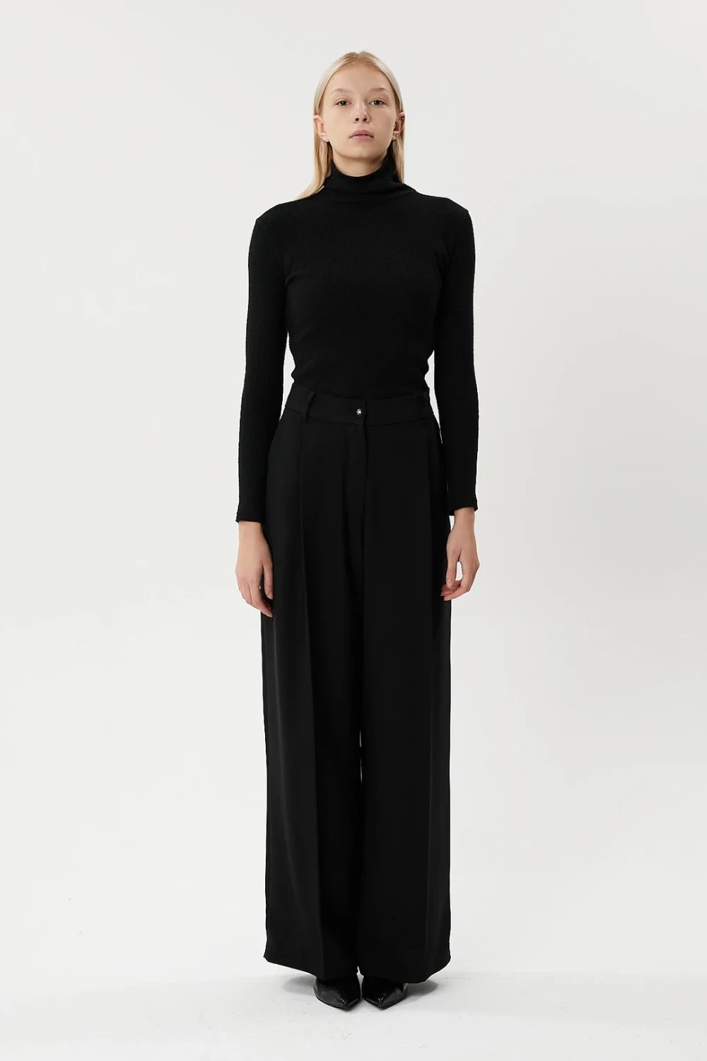 Nilgün Mirza-Bol Paça Pileli Cepli Rahat Kalıp Dökümlü Pantolon-Pantolon-3-Milagron.com