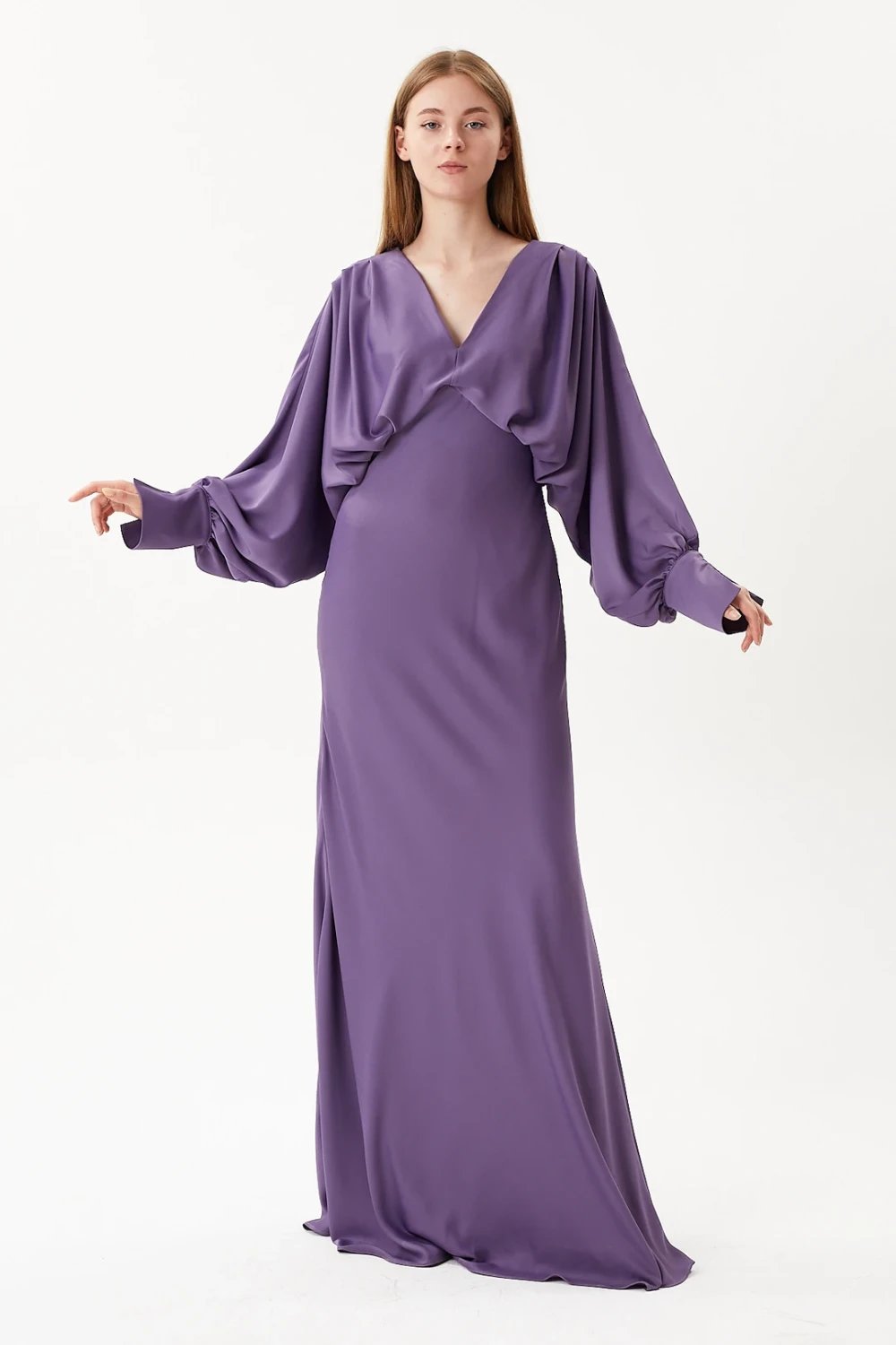 Nilgün Mirza-Krep Saten V Yaka Taşlar İle Süslenmiş Uzun Elbise-Elbise-2-Milagron.com