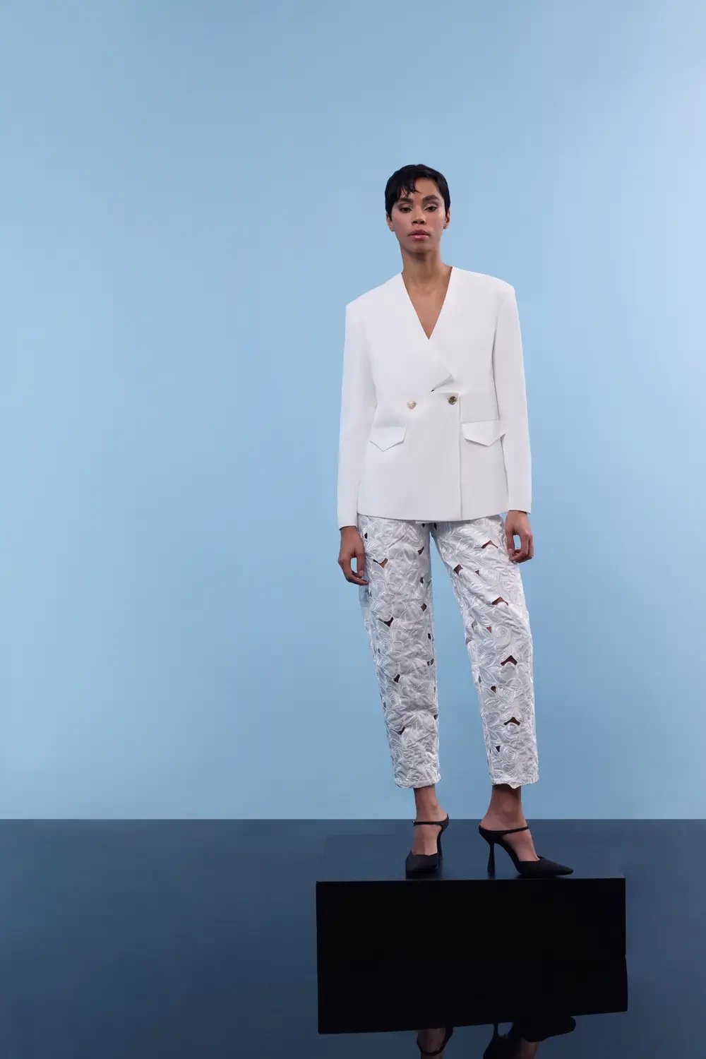 Nilgün Mirza-Orki̇de Kesi̇m Dokulu Pantolon-Pantolon-1-Milagron.com