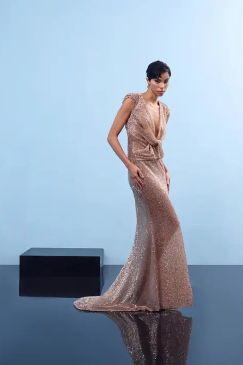 Nilgün Mirza-Payetli̇ Drapeli̇ Gece Elbisesi-Elbise-1-Milagron.com