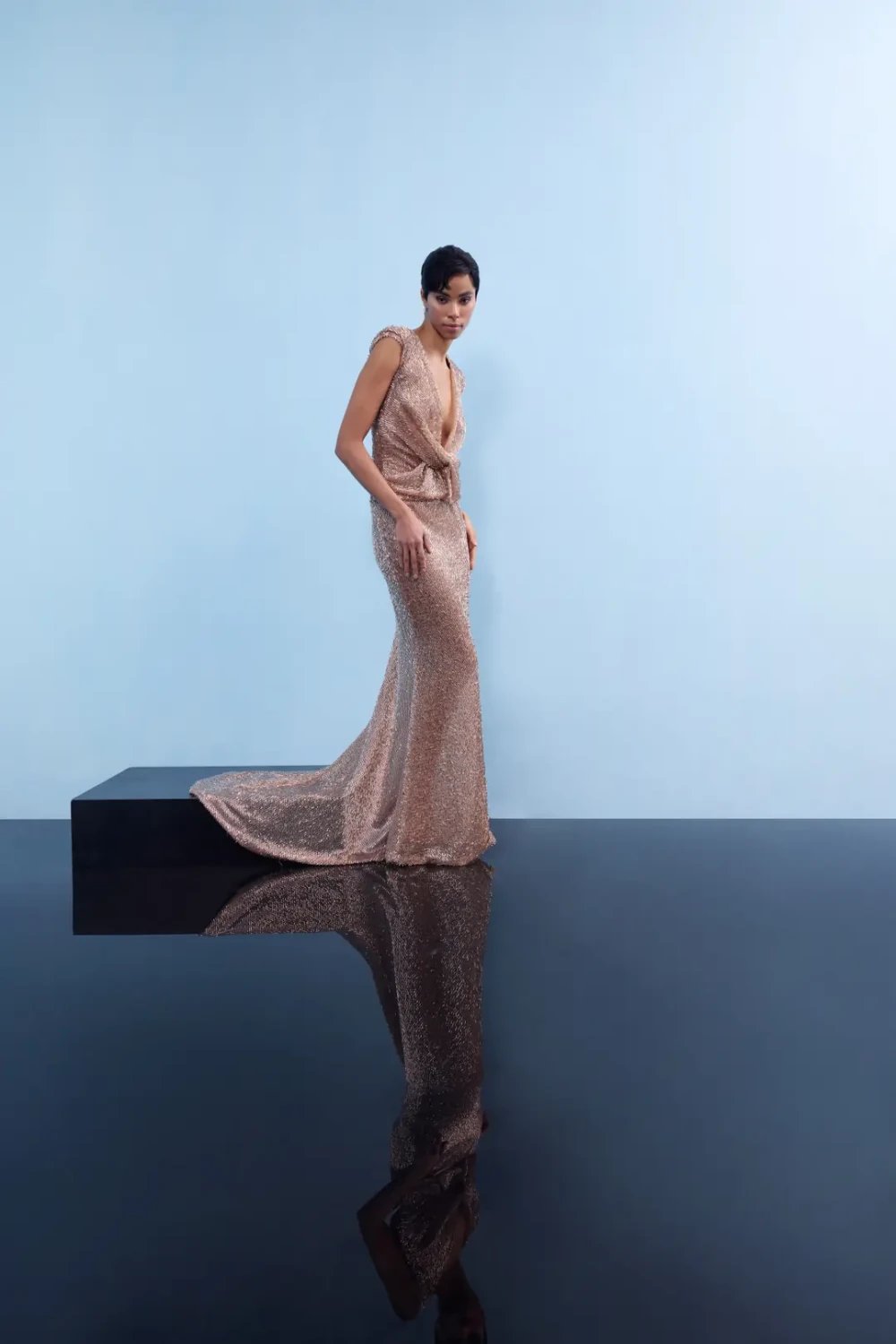 Nilgün Mirza-Payetli̇ Drapeli̇ Gece Elbisesi-Elbise-2-Milagron.com