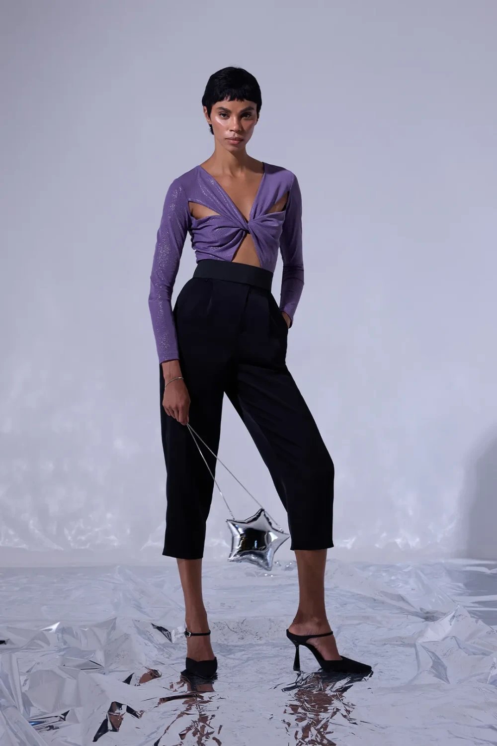 Nilgün Mirza-Pencere Detaylı Uzun Kollu Lurex'li Örme Kumaş Bodysuit-Bodysuit-2-Milagron.com