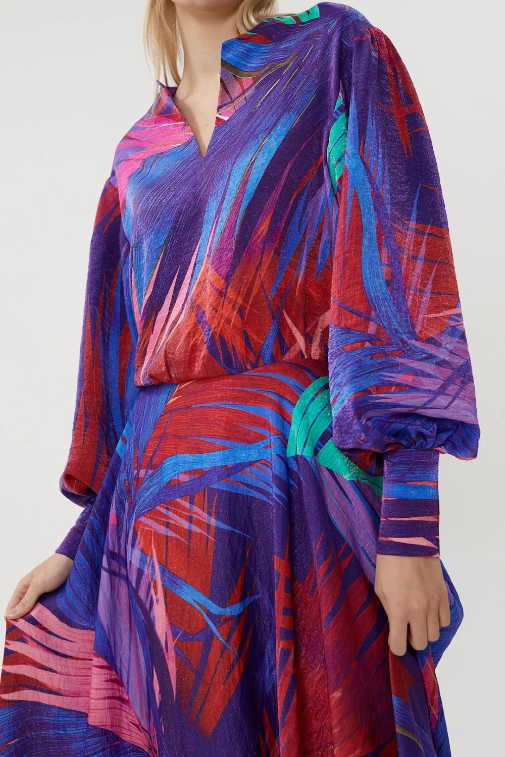 Nilgün Mirza-Saten Viskon Tropical Desenli Elbise-Elbise-4-Milagron.com