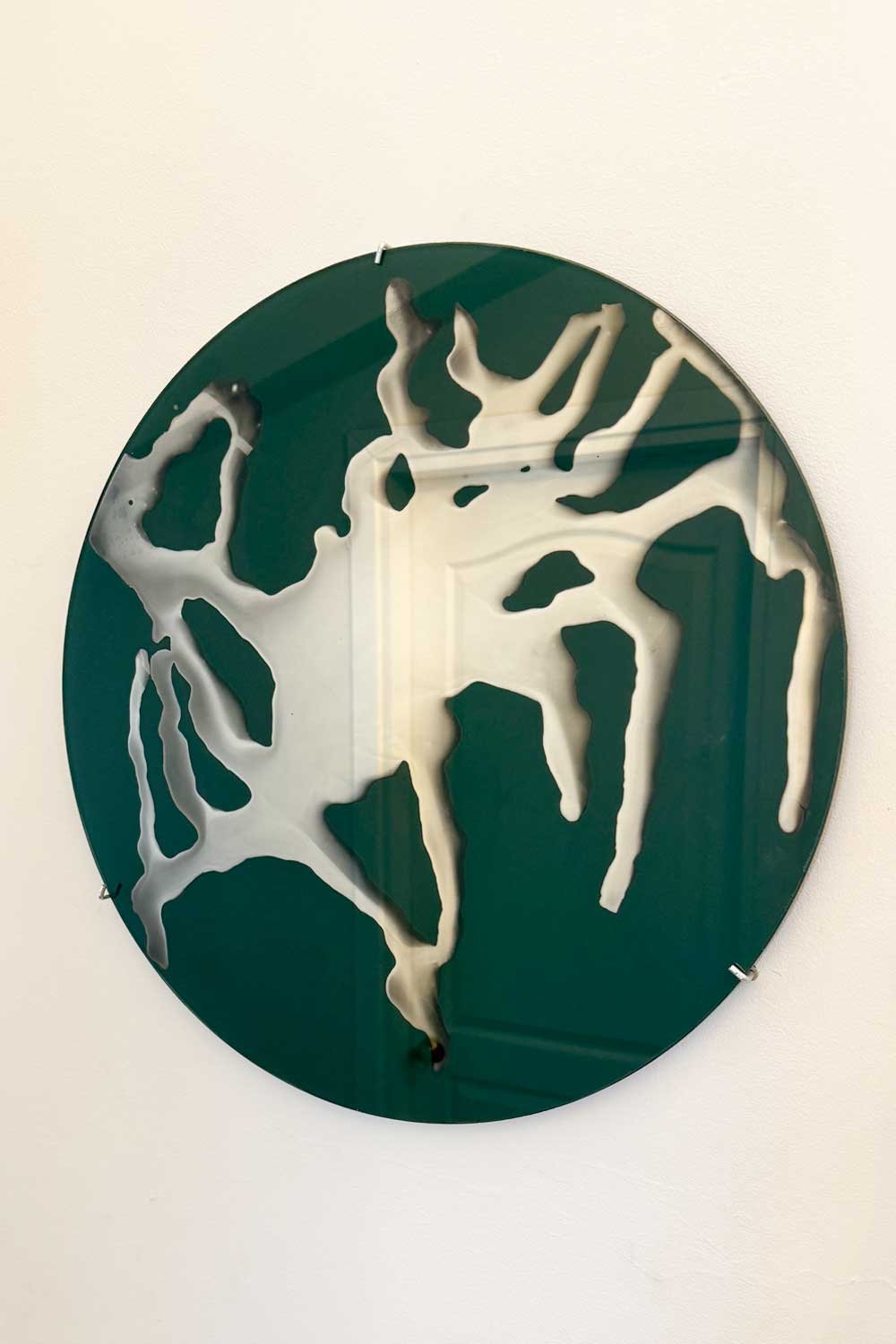 Nilsu Alanyalı-Gaze Into Abyss-Ayna-1-Milagron.com