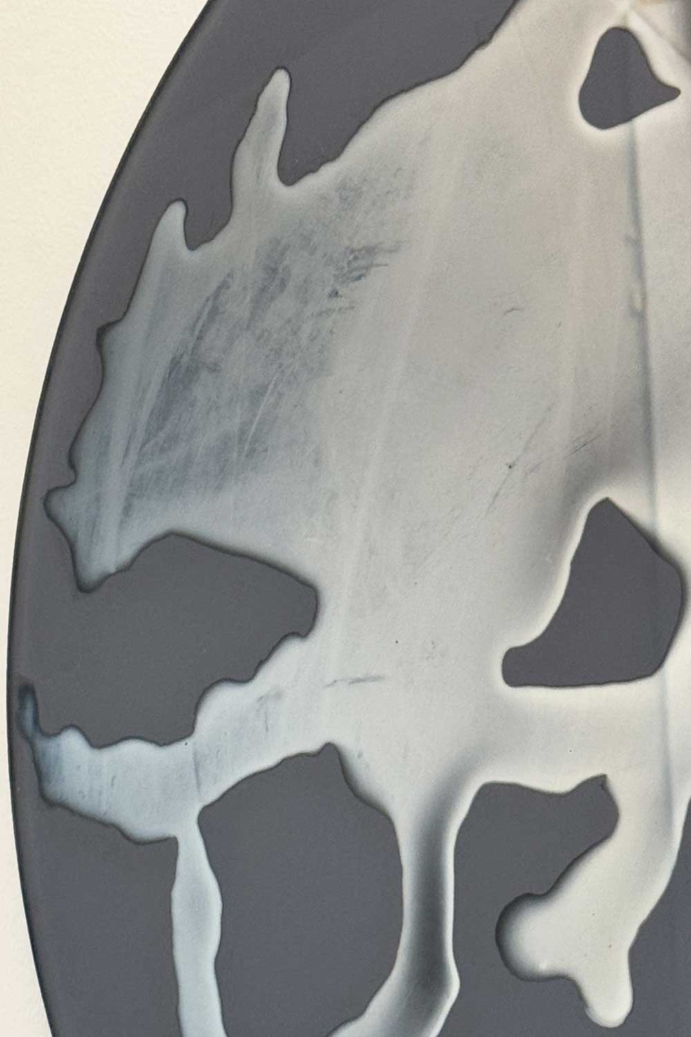 Nilsu Alanyalı-Gaze Into Abyss-Ayna-2-Milagron.com