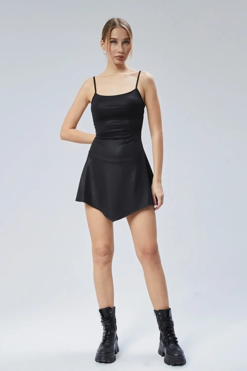 Nineteen Brand-Deri Görünümlü Geometrik Kesim Mini Elbise-Elbise-1-Milagron.com