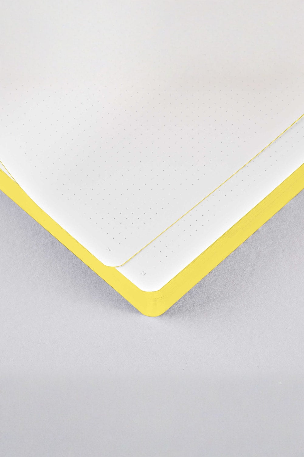 Nuuna-Nuuna Graphic L Defter - Be The Change-Defter-4-Milagron.com