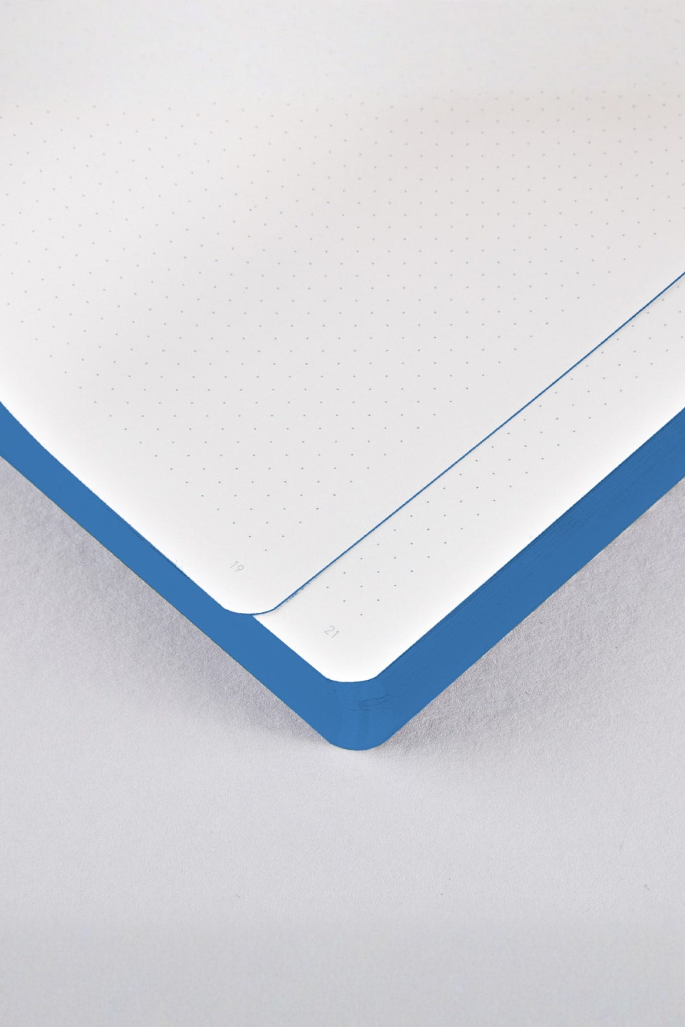 Nuuna-Nuuna Graphic L Defter - Eyes On You-Defter-3-Milagron.com