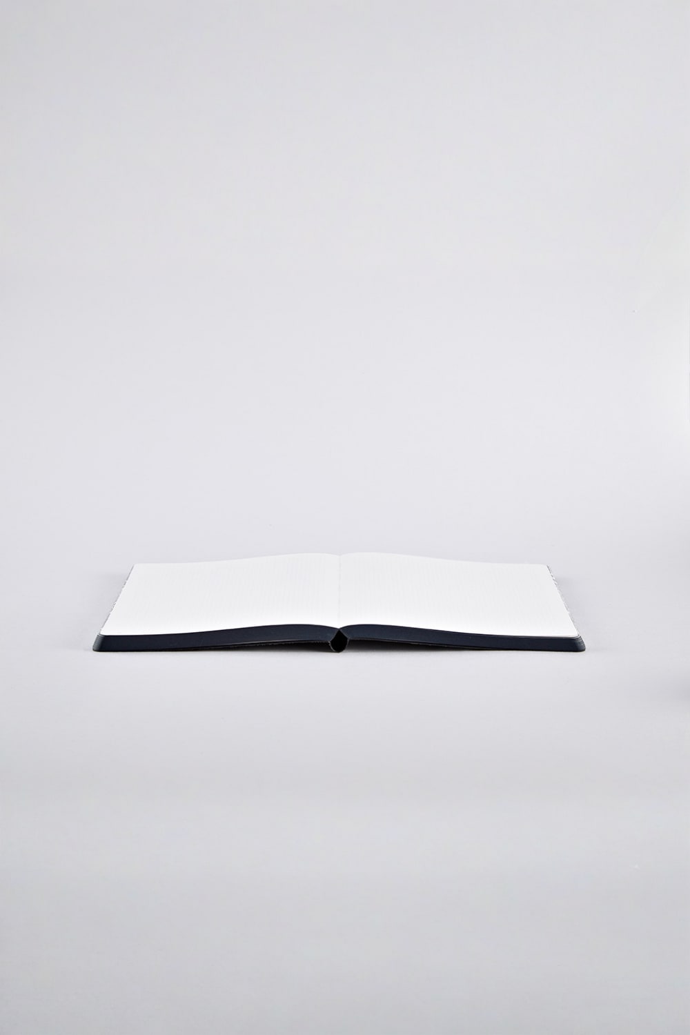 Nuuna-Nuuna Graphic L Defter - Paris-Defter-4-Milagron.com