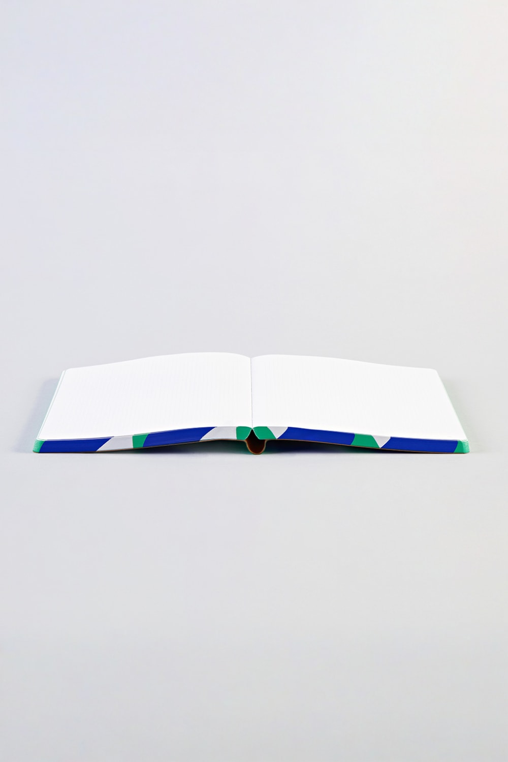 Nuuna-Nuuna Graphic L Defter – Soft Ice-Defter-4-Milagron.com