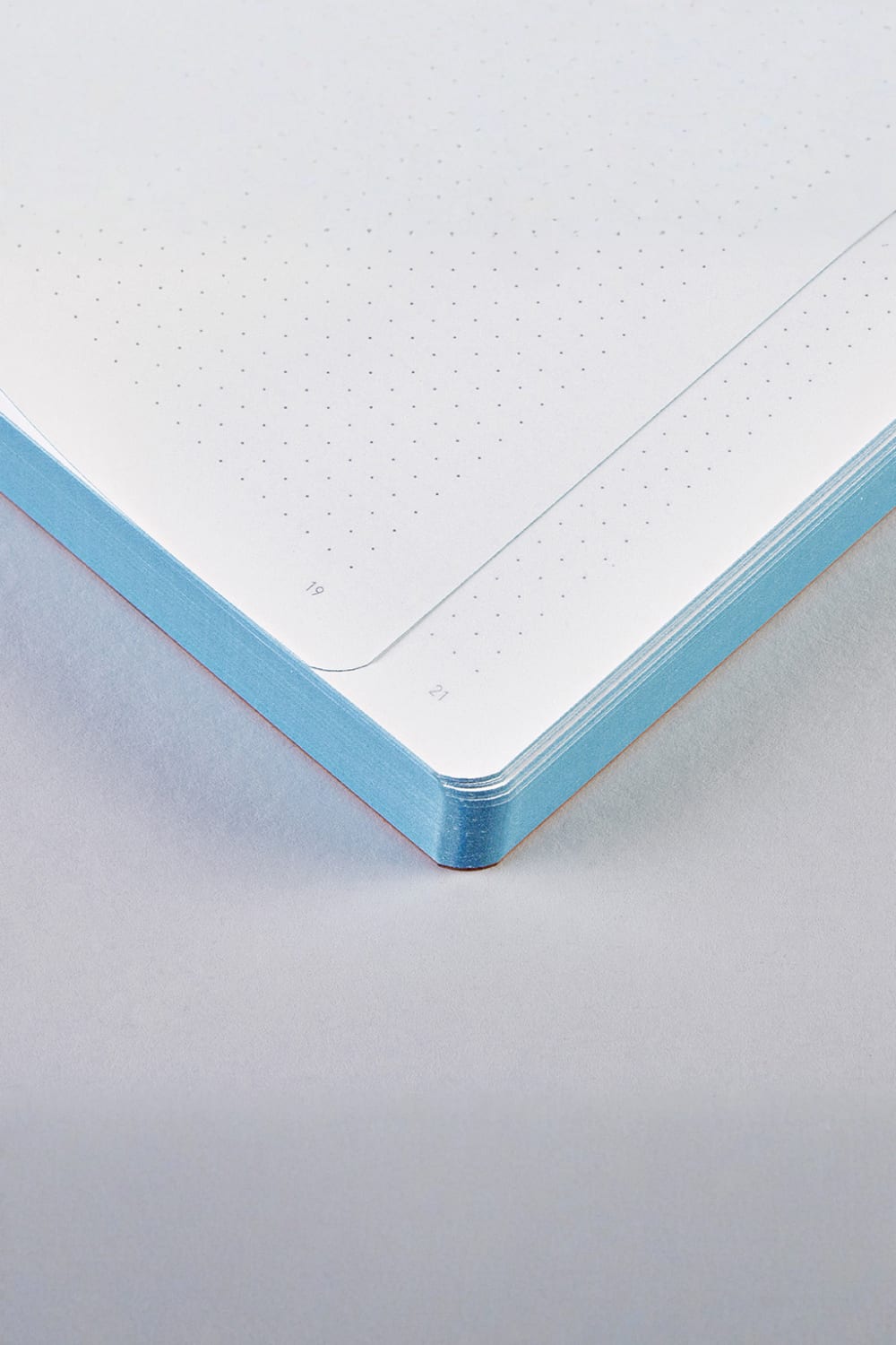 Nuuna-Nuuna Graphic L Defter - Unconditional Love By Kristina Supernova-Defter-3-Milagron.com