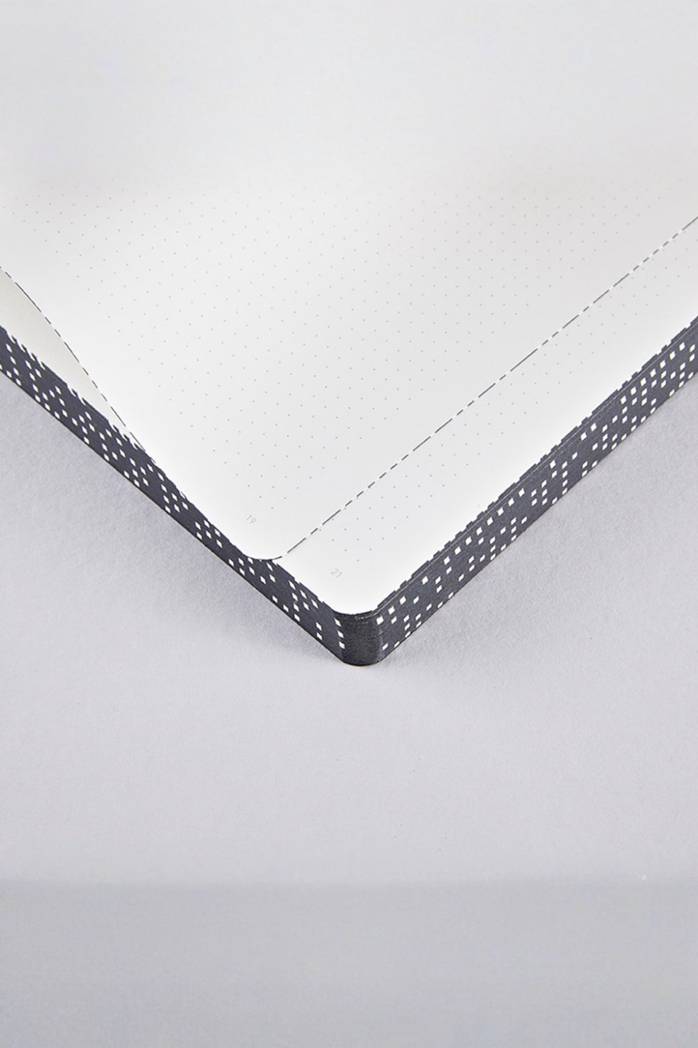 Nuuna-Nuuna Graphic S Defter - Analog-Defter-3-Milagron.com