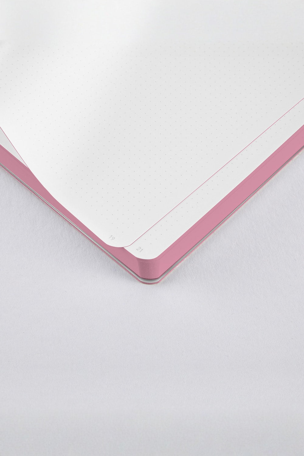 Nuuna-Nuuna Graphic S Defter - Sweet Joe-Defter-4-Milagron.com