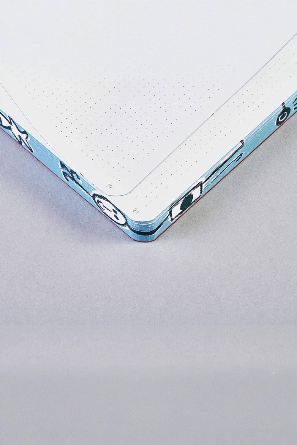 Nuuna-Nuuna Graphis S Defter - Day Dreamer By Kristina Supernova-Defter-4-Milagron.com