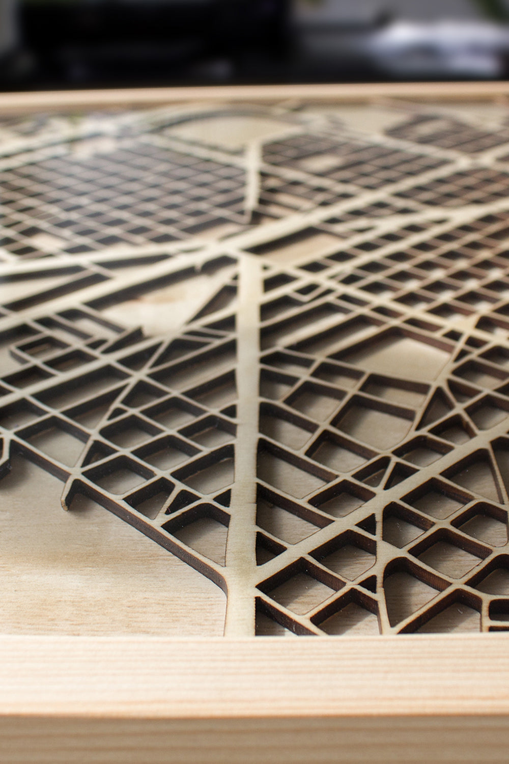 ODA.products-Barcelona Çerçeveli Ahşap Şehir Haritası-Duvar Dekorları-3-Milagron.com