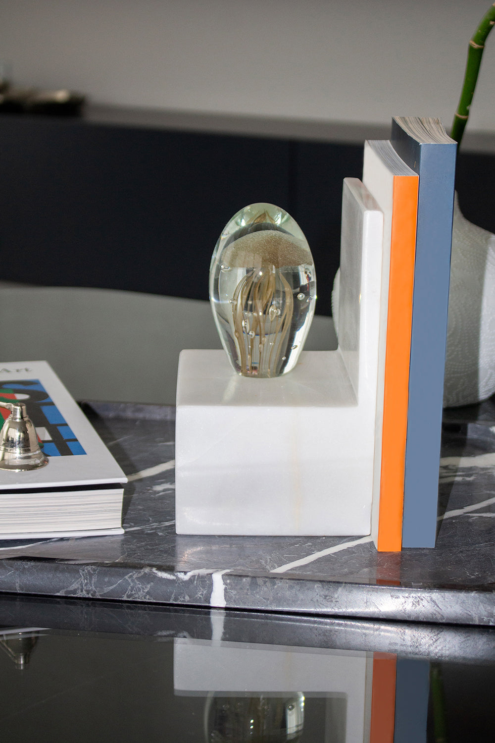 ODA.products-Lyra Kitap Tutucu-Kitap Tutucu-2-Milagron.com