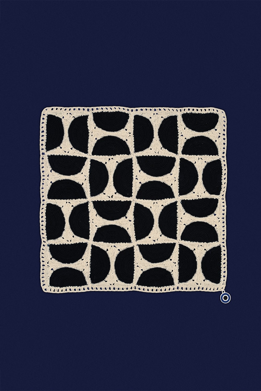 OHM Handmade-Krem Siyah Circus El İşi Dantel Örtü-Dantel Örtüler-1-Milagron.com