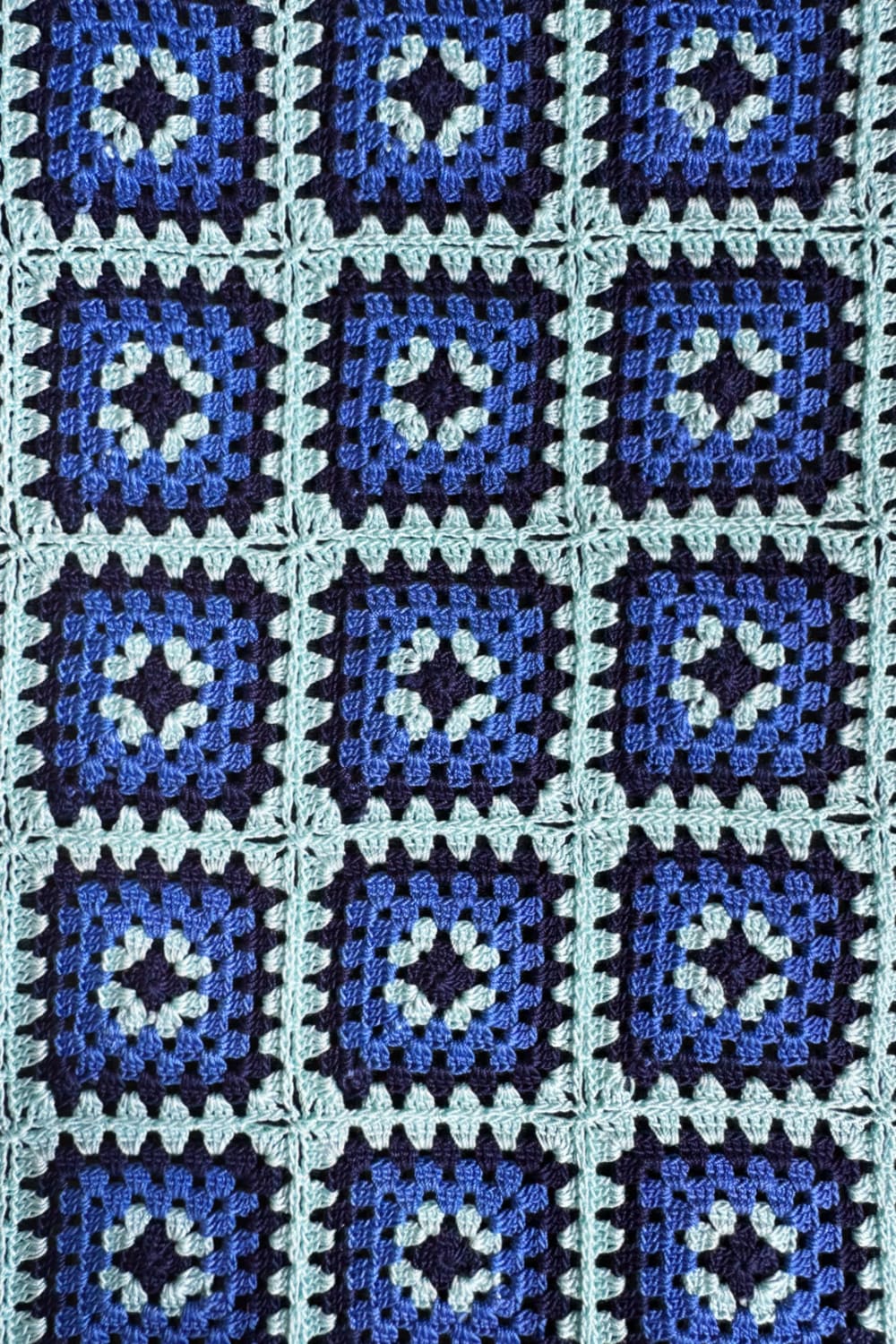 OHM Handmade-Mavi Saks Lacivert Granny El İşi Dantel Örtü-Dantel Örtüler-3-Milagron.com