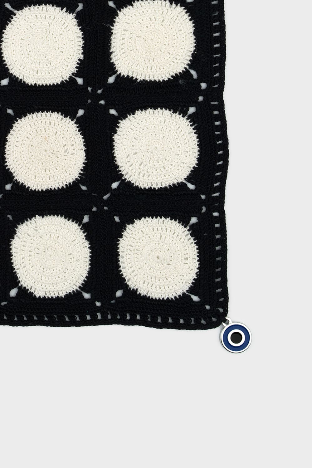 OHM Handmade-Siyah Krem Dots El İşi Dantel Örtü-Dantel Örtüler-2-Milagron.com