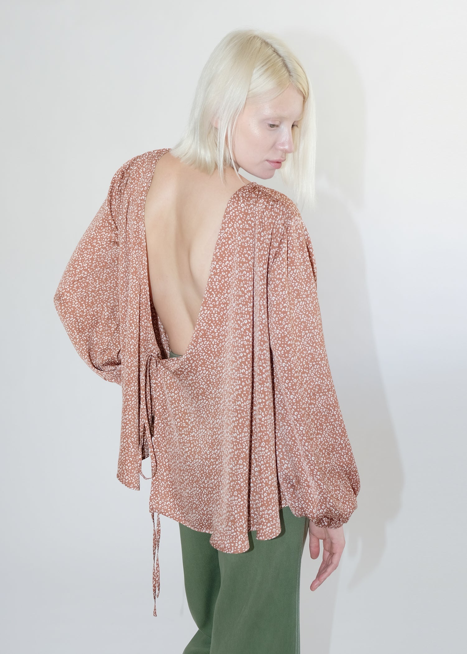 Oh Seven Days-Billow Reversible Blouse-5-Milagron.com