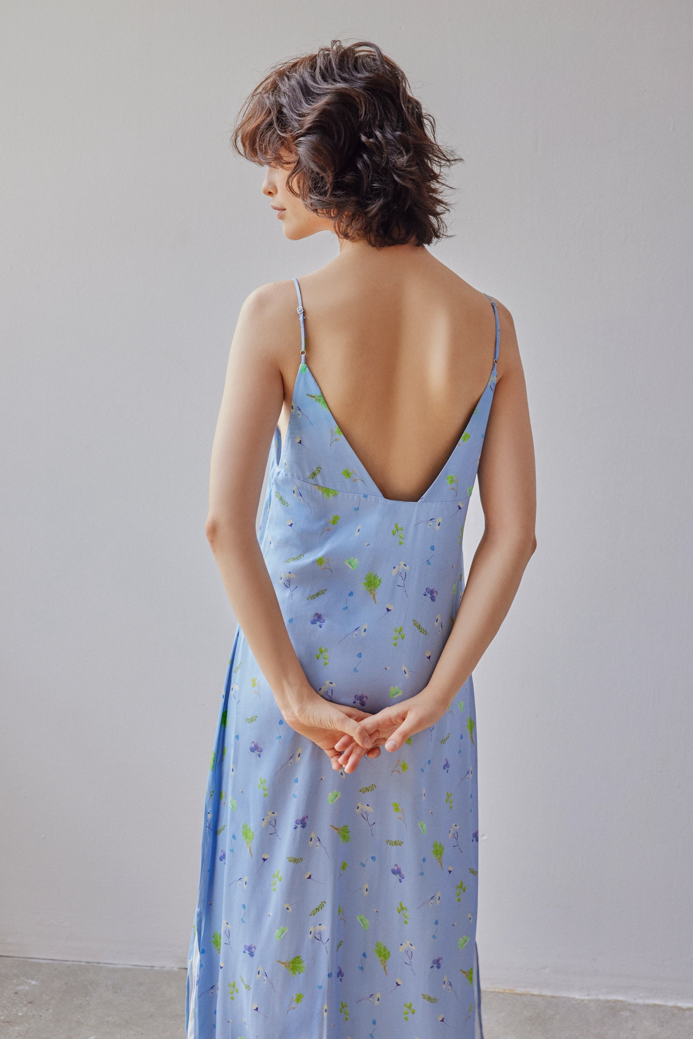Oh Seven Days-Lisbon Dress Blue Floral-3-Milagron.com