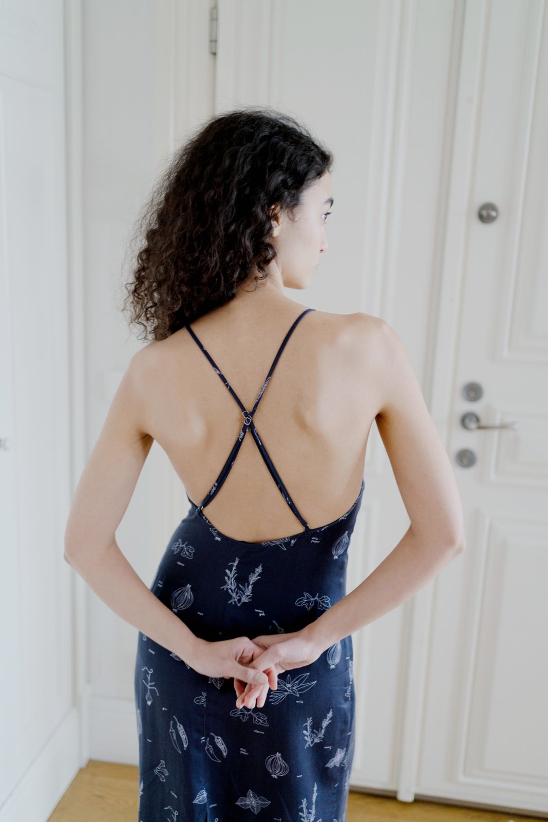 Oh Seven Days-Phoebe Dress Navy Veggie Print-4-Milagron.com