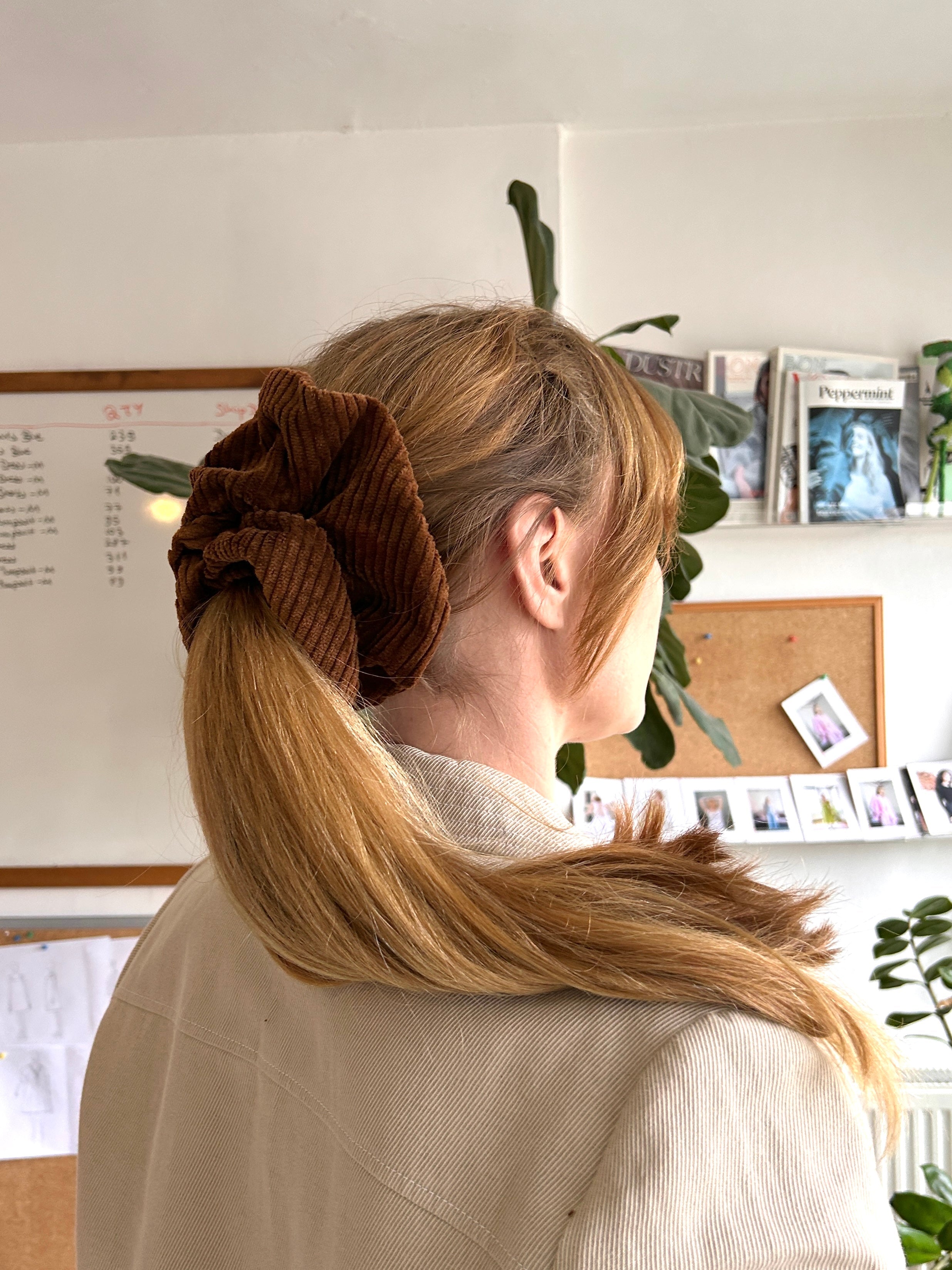 Oh Seven Days-Scrunchie-3-Milagron.com