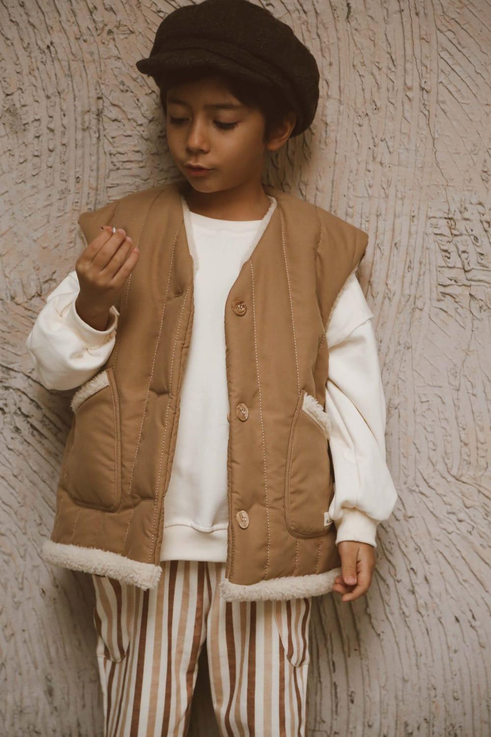 OhLaLaKoala-Çift Taraflı Bej Çocuk Yelek Kapitone - Wellsoft-Yelek-6-Milagron.com