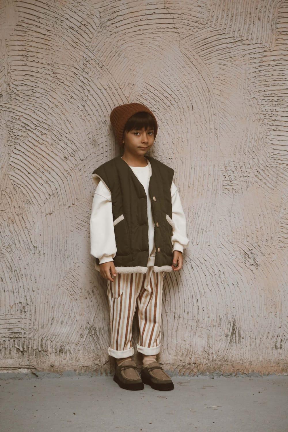 OhLaLaKoala-Çift Taraflı Haki Çocuk Yelek Kapitone - Wellsoft-Yelek-2-Milagron.com