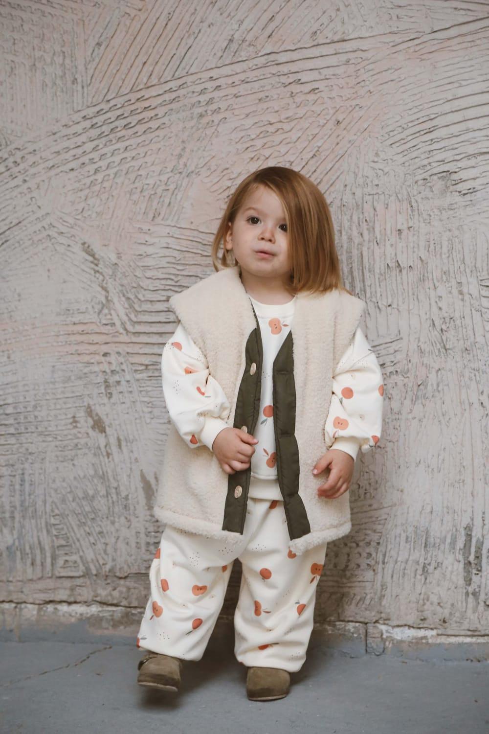 OhLaLaKoala-Çift Taraflı Haki Çocuk Yelek Kapitone - Wellsoft-Yelek-3-Milagron.com