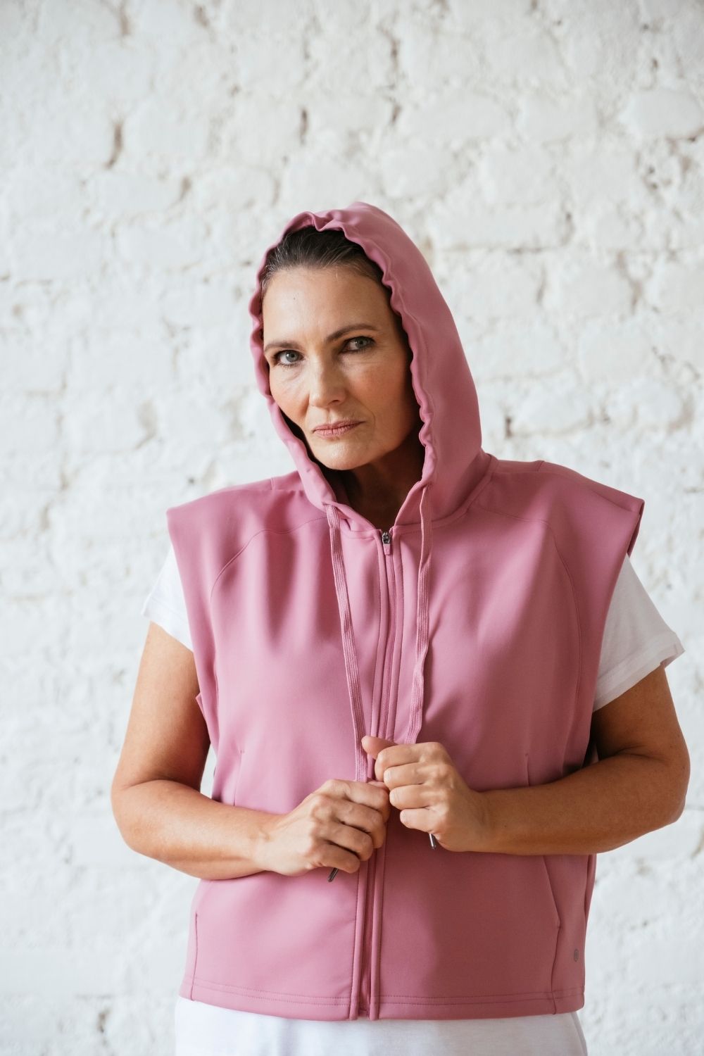 One Of Us-Suzie Never Bores Me Yelek Hoodie-Yelek-3-Milagron.com