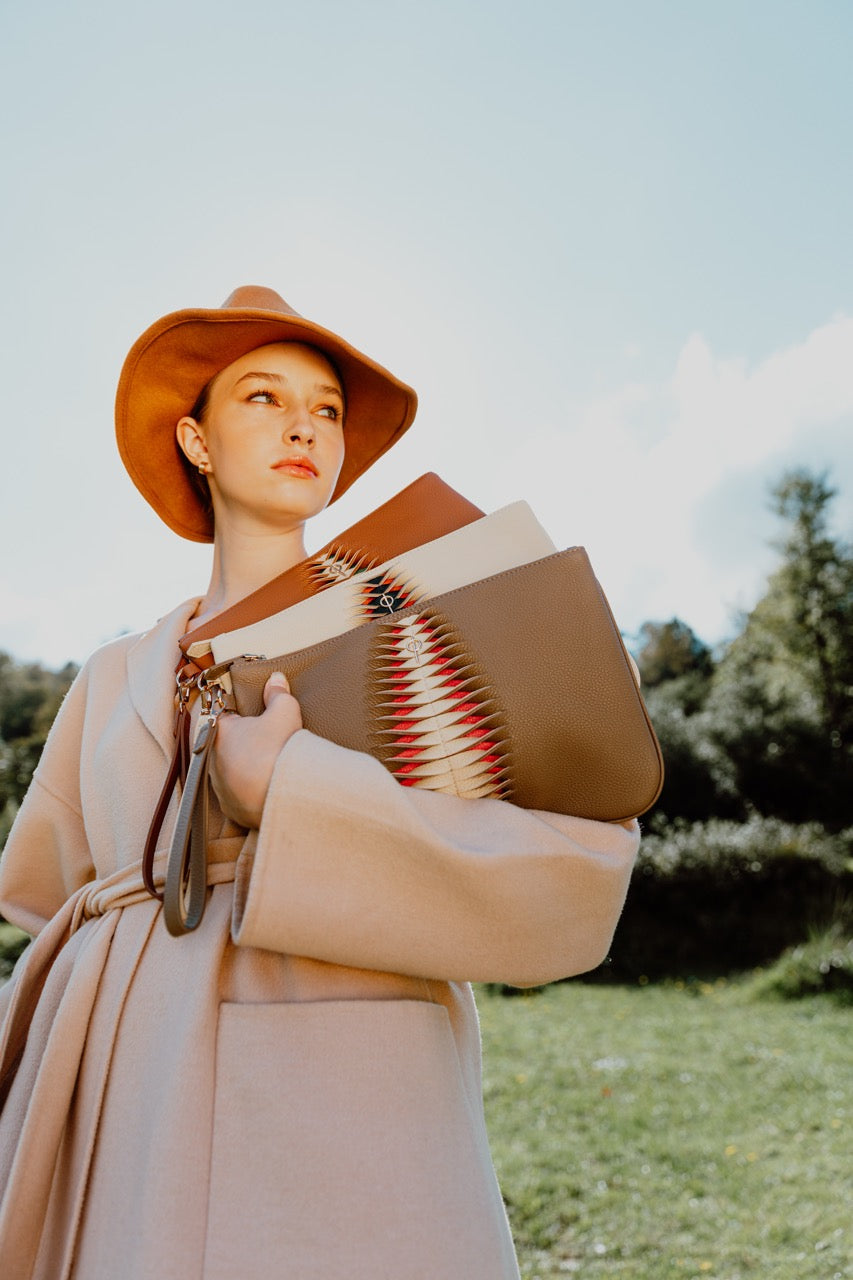Otrera-Clutch Hera Beige-Clutch-6-Milagron.com