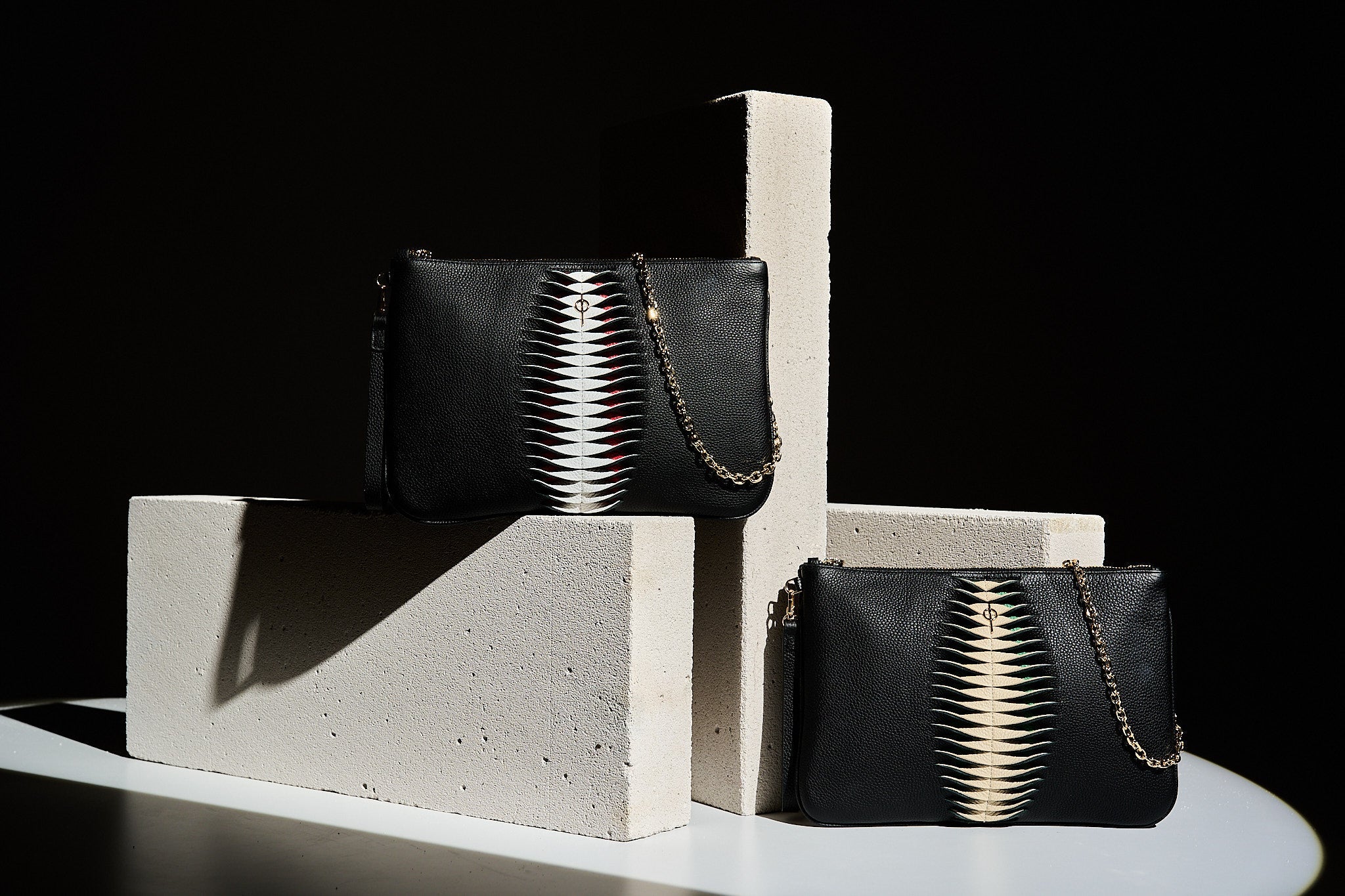 Otrera-Clutch Hera Black-Clutch-4-Milagron.com