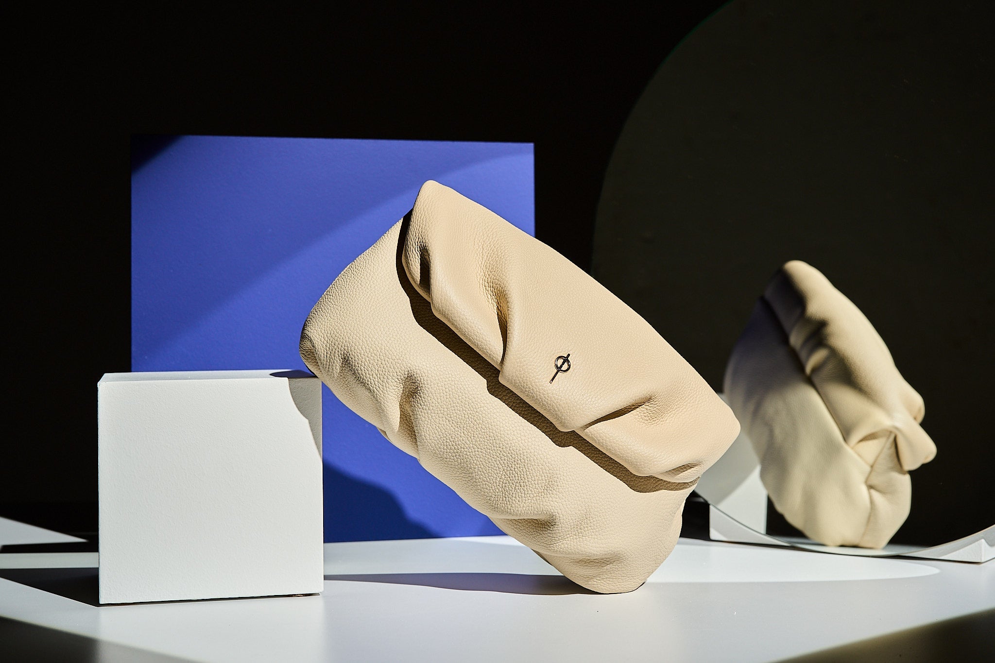 Otrera-Leda Floater - Beige-Clutch-6-Milagron.com