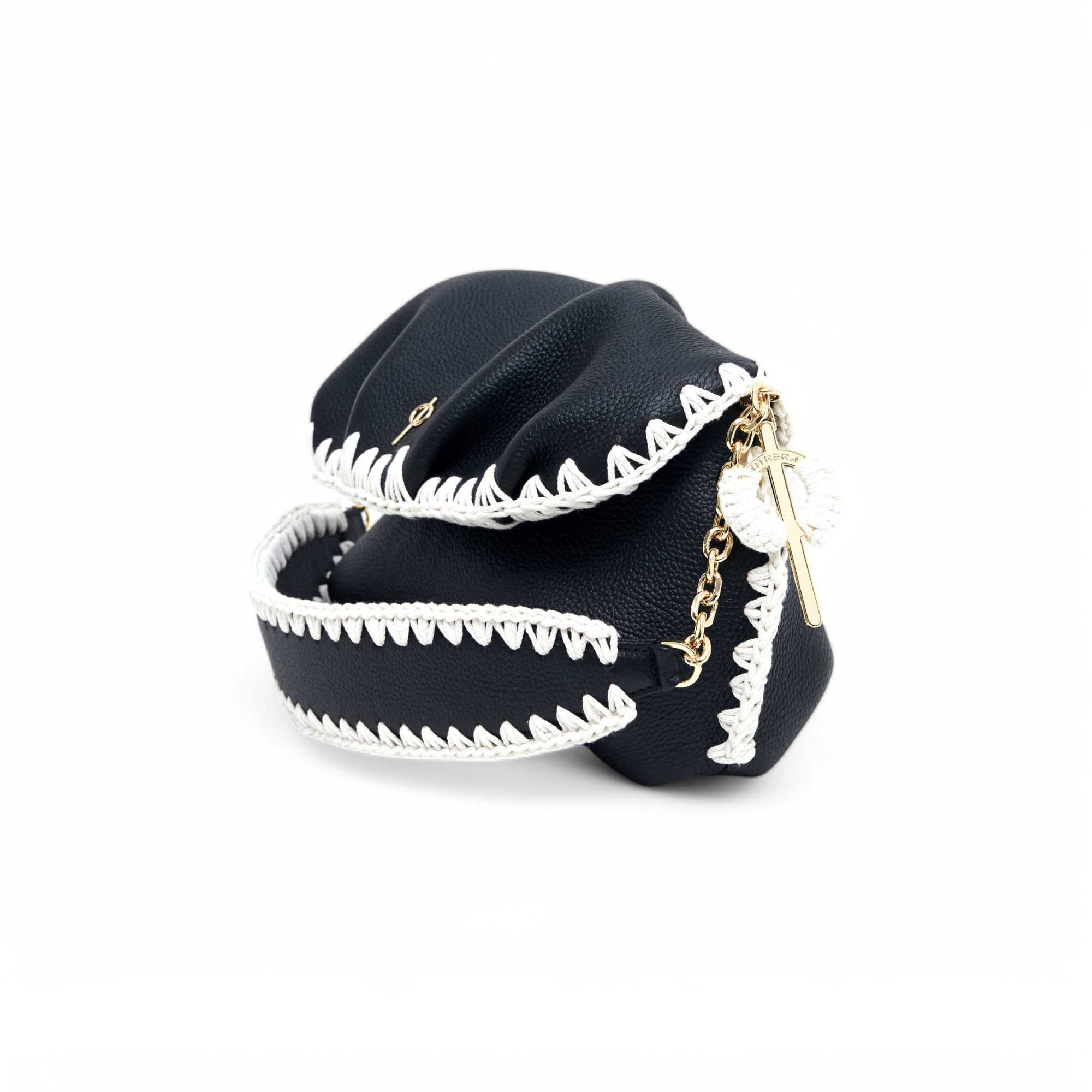 Otrera-Leda Macrame Black-Clutch-4-Milagron.com