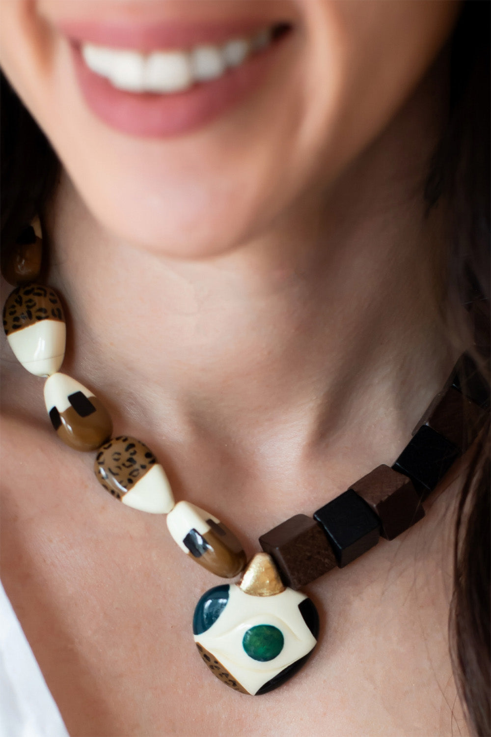 Paanui-Nazar Mocha Mousse-Kolye-3-Milagron.com