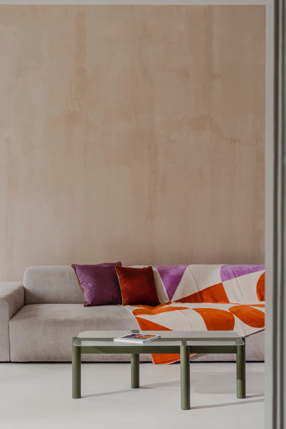 Paledin Design-Latus Orta Sehpa - Yeşil-Sehpa-2-Milagron.com