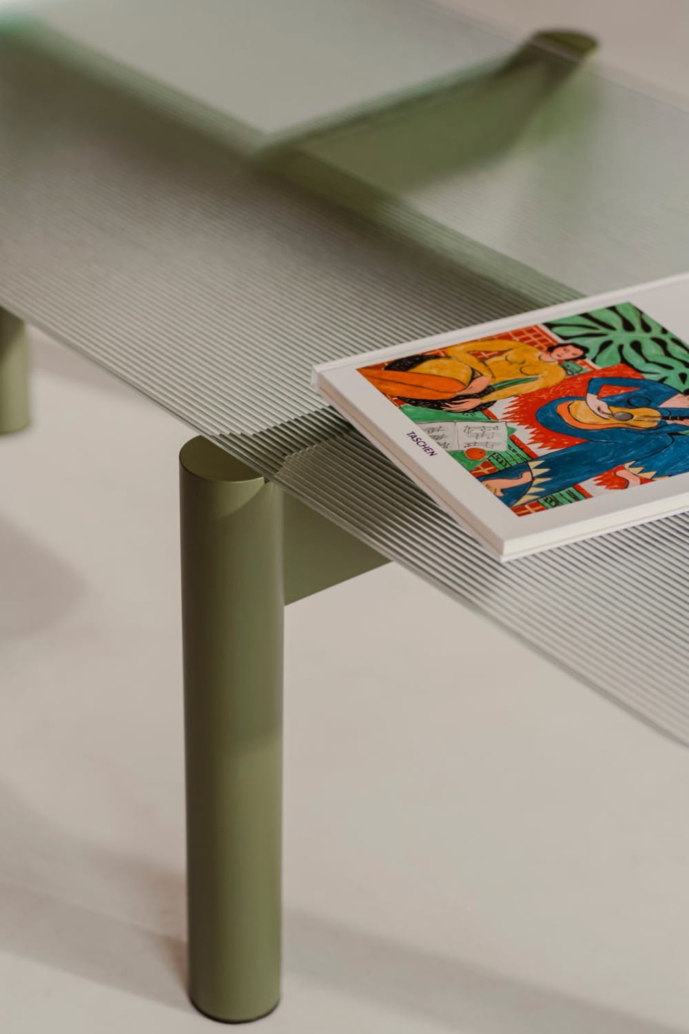 Paledin Design-Latus Orta Sehpa - Yeşil-Sehpa-3-Milagron.com