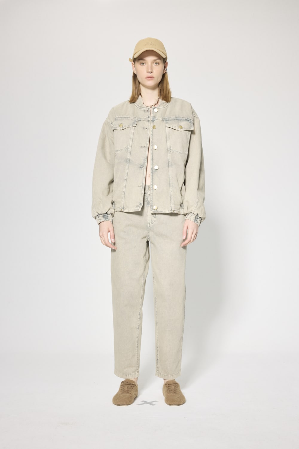 Partners of Tomorrow-Rahat Kapitoneli Non-denim Mont-Ceket-1-Milagron.com