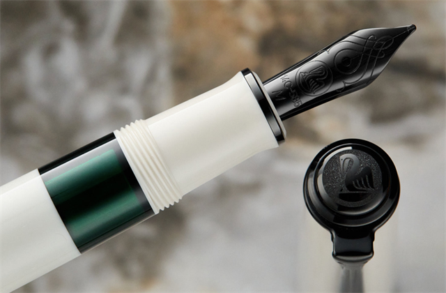 Pelikan-Souveran M670 Warm Grey Dolma Kalem Ef-Dolma Kalem-8-Milagron.com