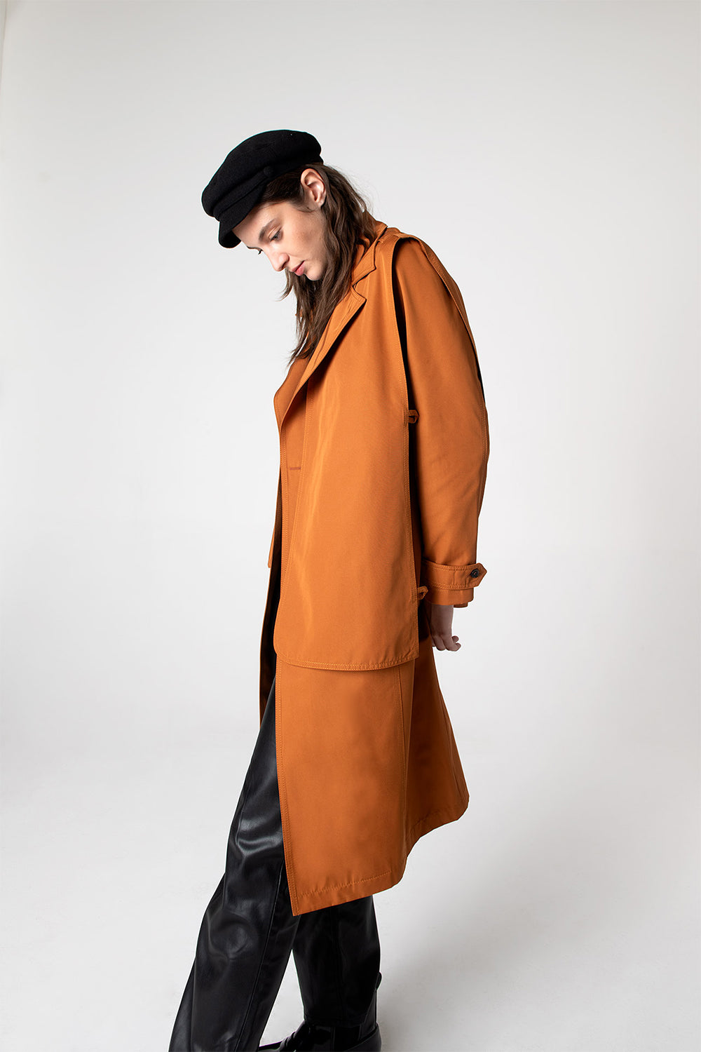 Peploum-Beatrice Asymmetric Piece Trenchcoat-Trençkot-1-Milagron.com