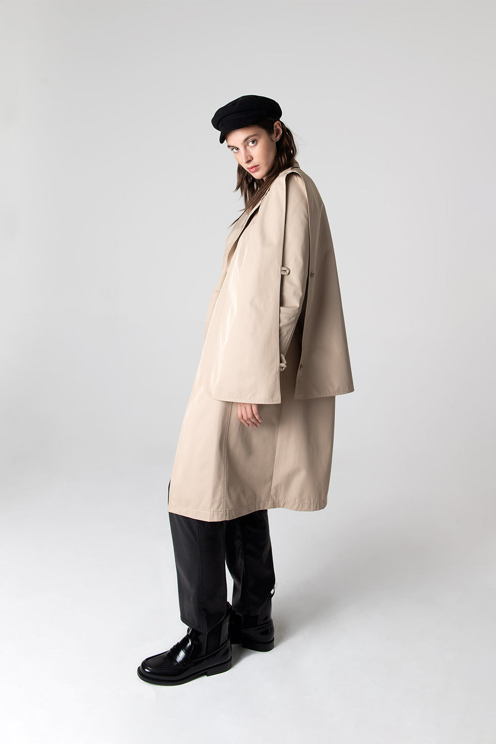 Peploum-Beatrice Asymmetric Piece Trenchcoat-Trençkot-4-Milagron.com