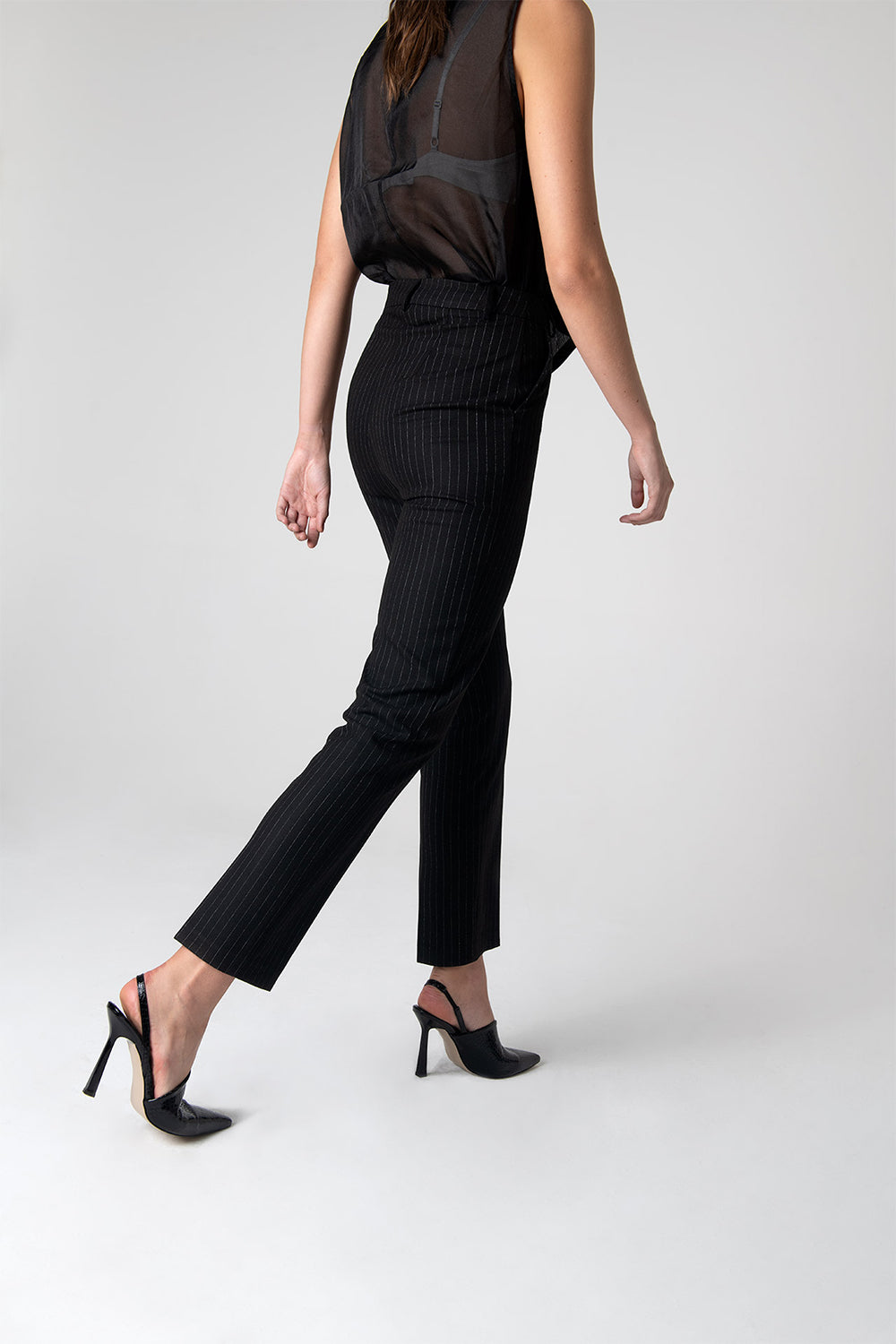 Peploum-Mary Lacy Slim Fit Trousers-Pantolon-3-Milagron.com