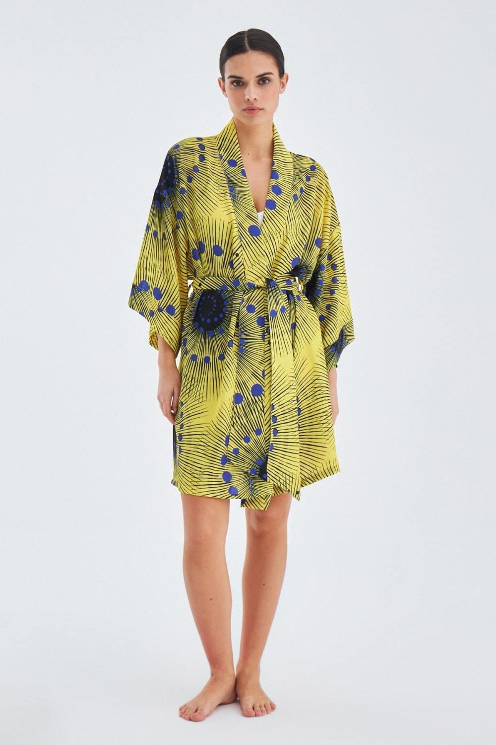 Peraluna-Aura Geometrik Desenli Diz Hizası Saten Kadın Kimono-Kimono-3-Milagron.com